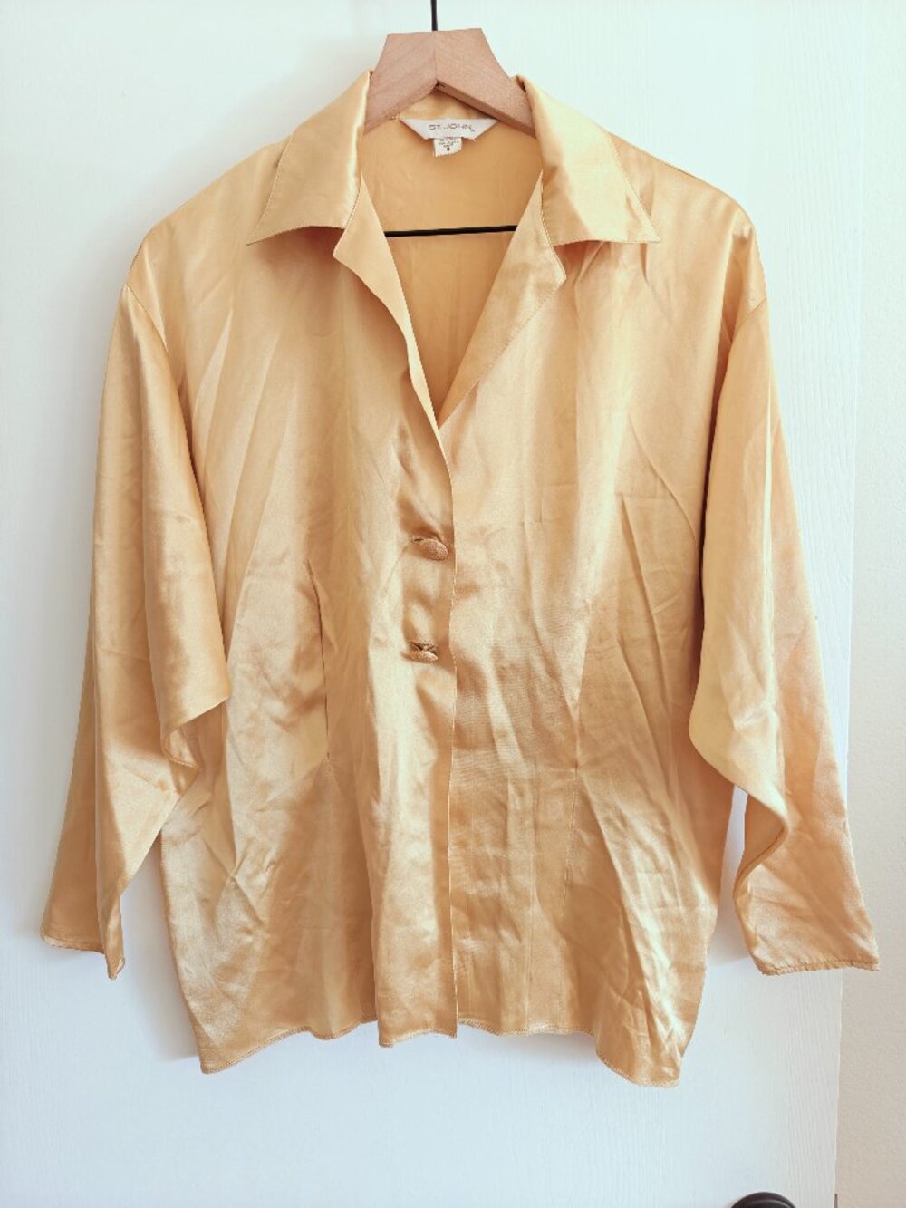 St. John Vintage 100% Silk Gold Oversized Blouse Jacket Metal Buttons Size 8 - Picture 7 of 13
